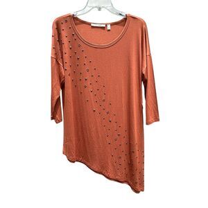 NEW Cyrus Asymmetrical Hem Studded‎ 3/4 Sleeve Rust Color Blouse Top-Size Small